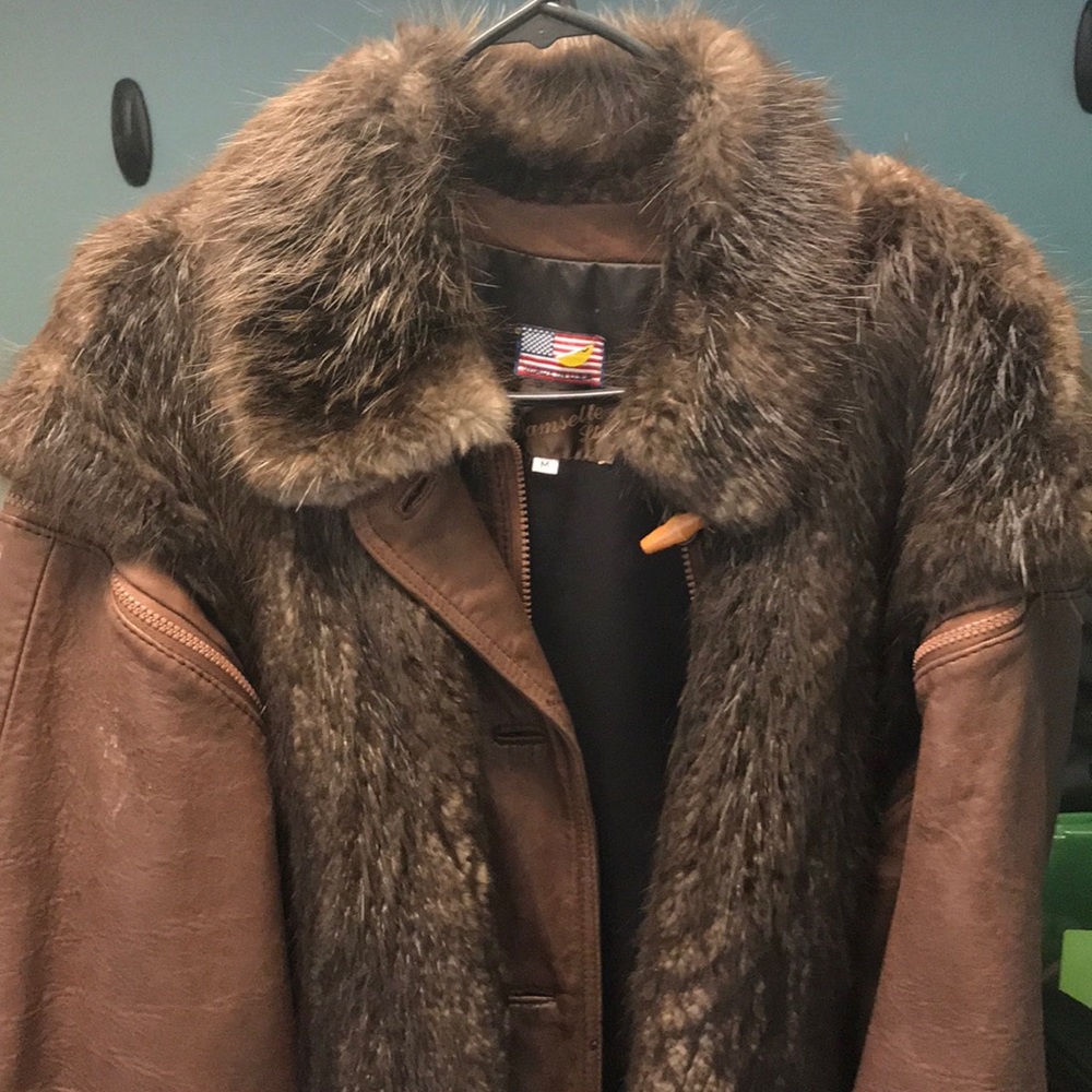 Damselle Ltd. women’s medium beaver leather coat